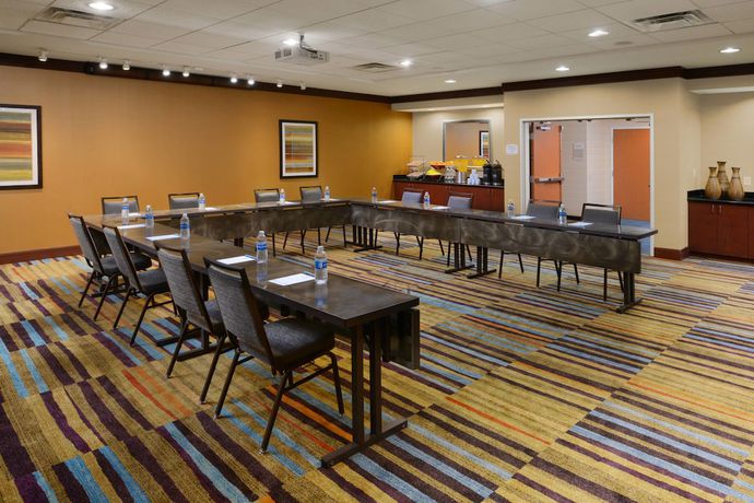 Imagen de los interiores del Hotel Fairfield Inn and Suites By Marriott Dallas Plano/the Colony. Foto 7