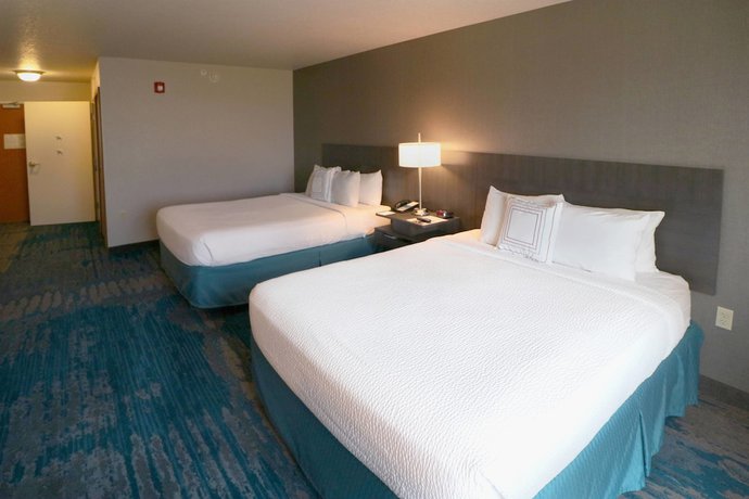 Imagen de la habitación del Hotel Fairfield Inn and Suites By Marriott Des Moines Airport. Foto 5