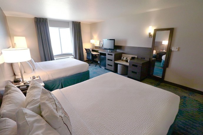 Imagen de la habitación del Hotel Fairfield Inn and Suites By Marriott Des Moines Airport. Foto 8