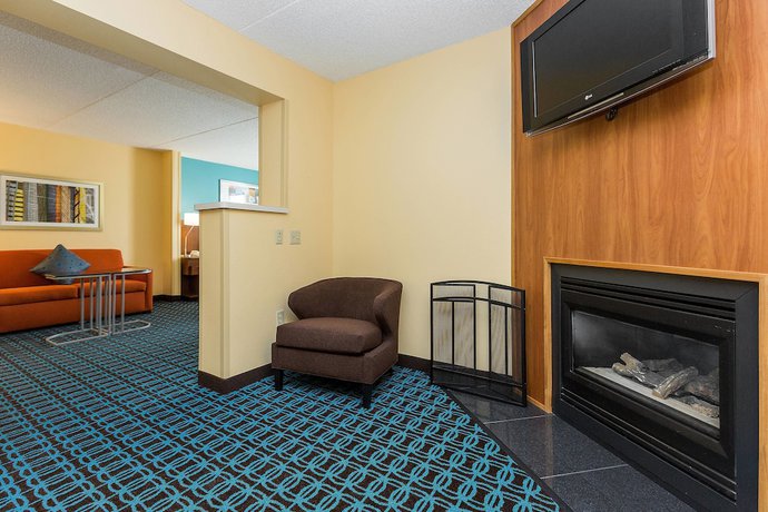 Imagen de la habitación del Hotel Fairfield Inn and Suites By Marriott Des Moines West. Foto 7
