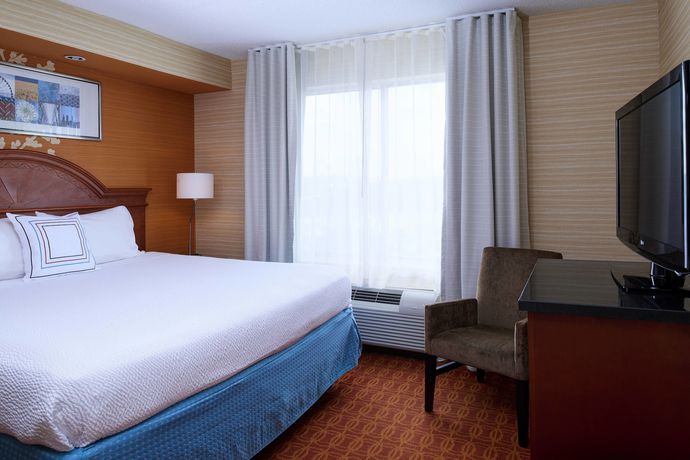 Imagen de la habitación del Hotel Fairfield Inn and Suites By Marriott Detroit Farmington Hills. Foto 15