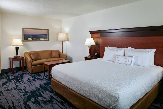 Imagen de la habitación del Hotel Fairfield Inn and Suites By Marriott Detroit Livonia. Foto 5