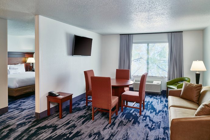 Imagen de la habitación del Hotel Fairfield Inn and Suites By Marriott Detroit Livonia. Foto 7