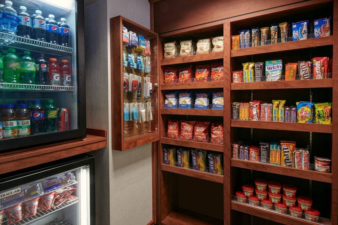 Imagen del bar/restaurante del Hotel Fairfield Inn and Suites By Marriott Detroit Livonia. Foto 2