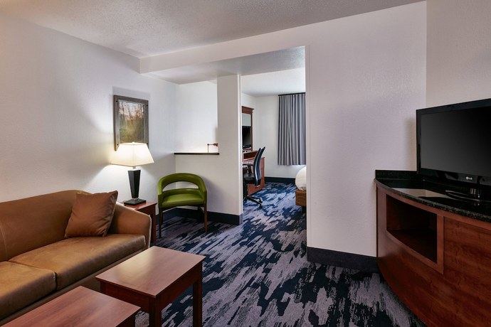 Imagen de la habitación del Hotel Fairfield Inn and Suites By Marriott Detroit Livonia. Foto 9
