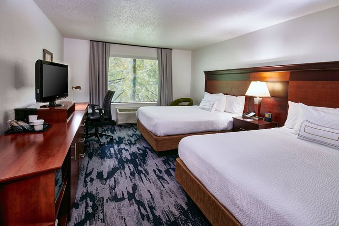 Imagen de la habitación del Hotel Fairfield Inn and Suites By Marriott Detroit Livonia. Foto 12