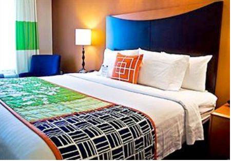Imagen de la habitación del Hotel Fairfield Inn and Suites By Marriott Dover. Foto 3