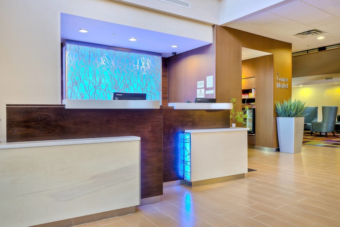 Imagen de los interiores del Hotel Fairfield Inn and Suites By Marriott Durham Southpoint. Foto 19