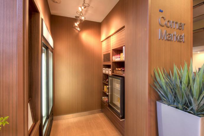 Imagen de los interiores del Hotel Fairfield Inn and Suites By Marriott Durham Southpoint. Foto 20