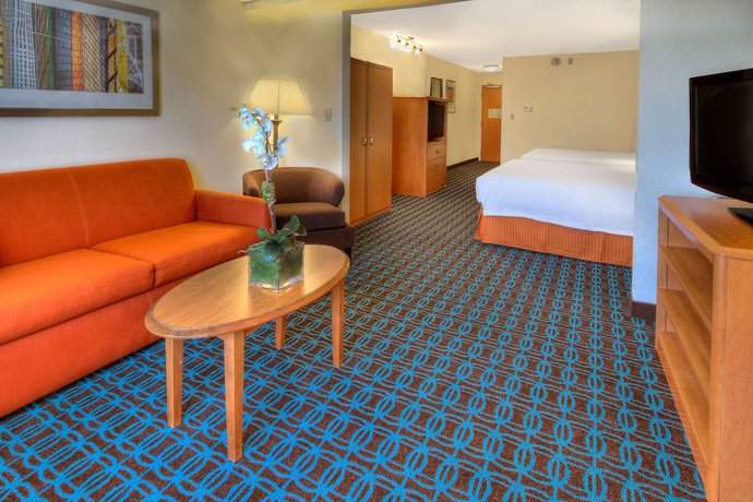 Imagen de la habitación del Hotel Fairfield Inn and Suites By Marriott Edmond. Foto 2