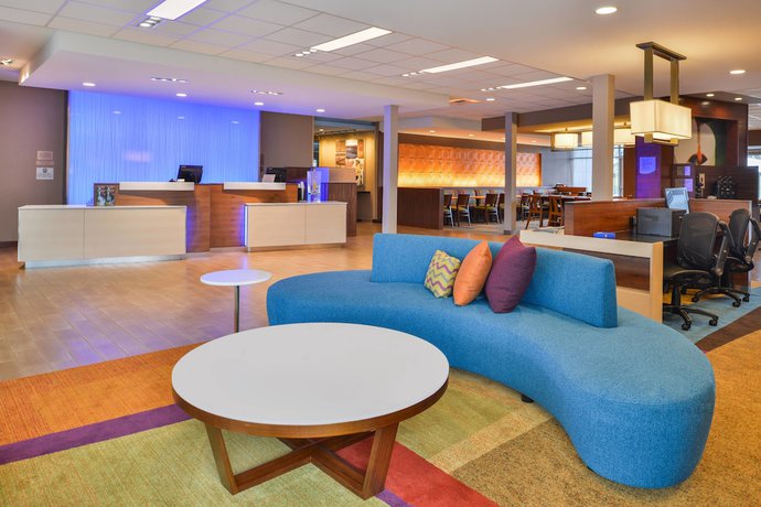 Imagen de los interiores del Hotel Fairfield Inn and Suites By Marriott Eugene East/springfield. Foto 17