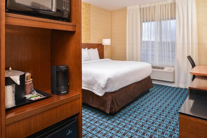 Imagen de la habitación del Hotel Fairfield Inn and Suites By Marriott Eugene East/springfield. Foto 13