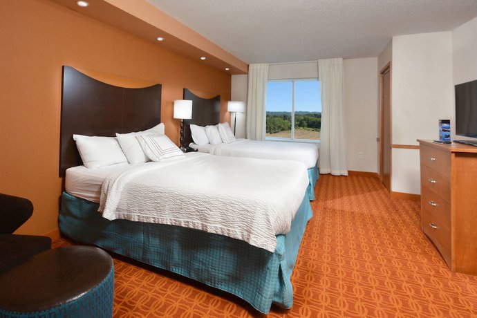 Imagen de la habitación del Hotel Fairfield Inn and Suites By Marriott. Foto 12