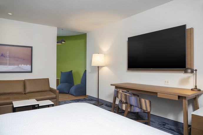 Imagen de la habitación del Hotel Fairfield Inn and Suites By Marriott Fair Oaks Farms. Foto 2