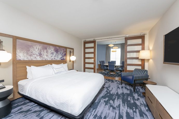 Imagen de la habitación del Hotel Fairfield Inn and Suites By Marriott Fair Oaks Farms. Foto 4