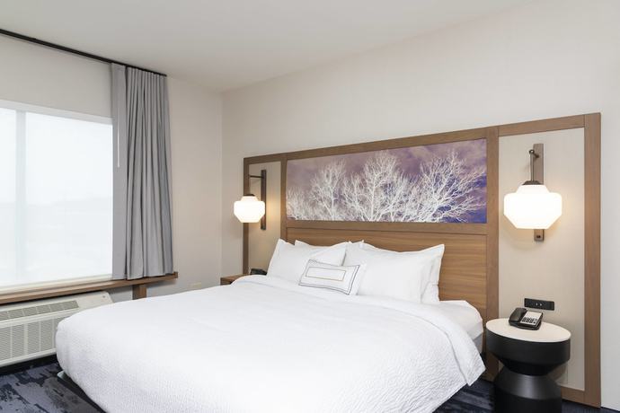 Imagen de la habitación del Hotel Fairfield Inn and Suites By Marriott Fair Oaks Farms. Foto 11