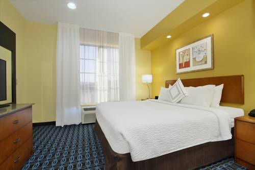 Imagen de la habitación del Hotel Fairfield Inn and Suites By Marriott Fairfield Napa Valley. Foto 4