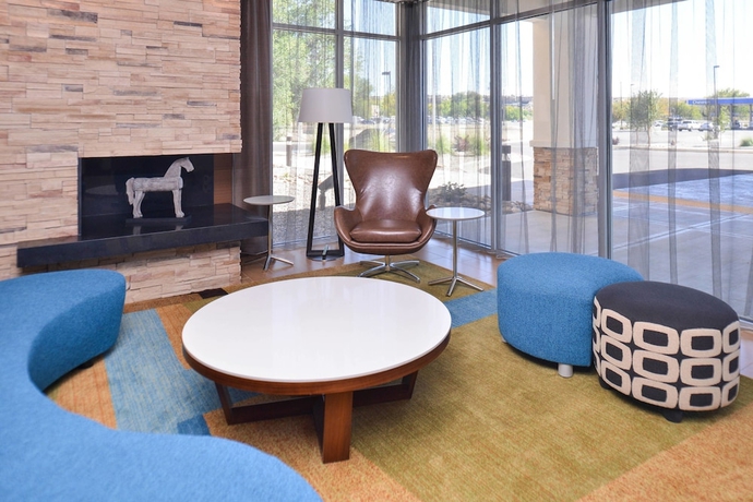 Imagen de los interiores del Hotel Fairfield Inn and Suites By Marriott Farmington. Foto 14