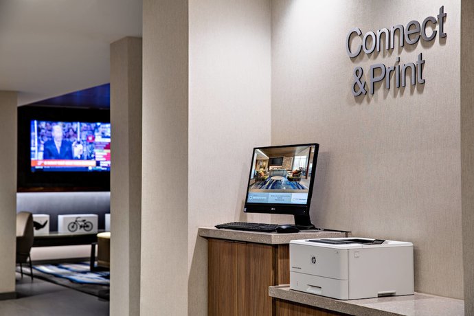 Imagen de los interiores del Hotel Fairfield Inn and Suites By Marriott Fayetteville. Foto 13