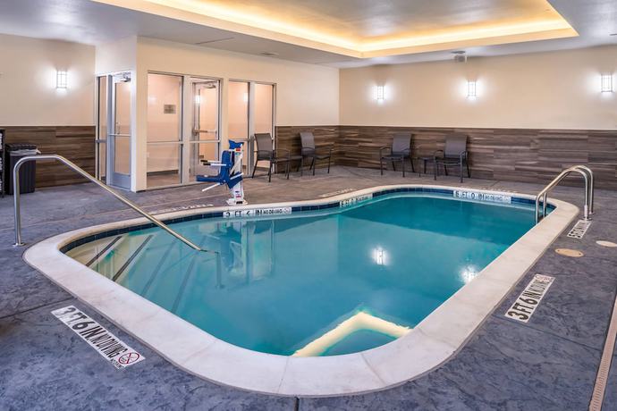 Imagen de la piscina del Hotel Fairfield Inn and Suites By Marriott Fort Worth Southwest At Cityview. Foto 16