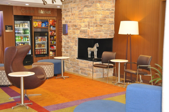 Imagen de los interiores del Hotel Fairfield Inn and Suites By Marriott Ft. Myers/cape Coral. Foto 10