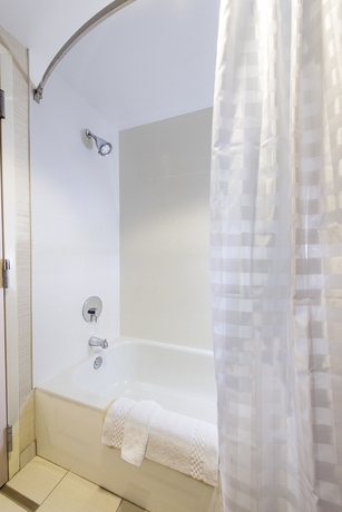 Imagen de la habitación del Hotel Fairfield Inn and Suites By Marriott Ft. Myers/cape Coral. Foto 7