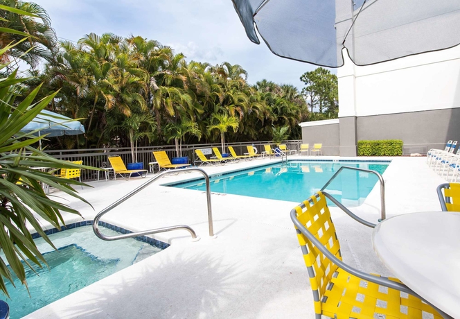 Imagen de los exteriores del Hotel Fairfield Inn and Suites By Marriott Ft. Myers/cape Coral. Foto 8