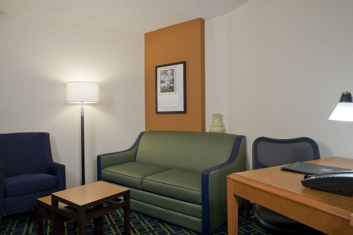 Imagen de los interiores del Hotel Fairfield Inn and Suites By Marriott Gadsden. Foto 10