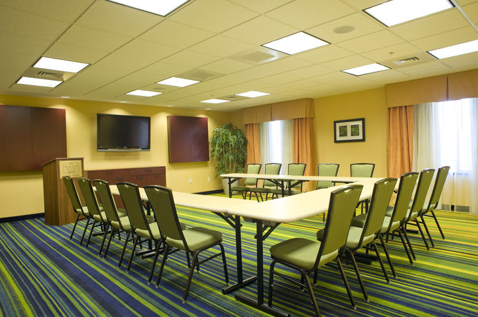 Imagen del bar/restaurante del Hotel Fairfield Inn and Suites By Marriott Gadsden. Foto 7