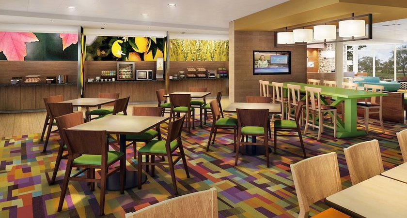 Imagen del bar/restaurante del Hotel Fairfield Inn and Suites By Marriott Gaylord. Foto 4