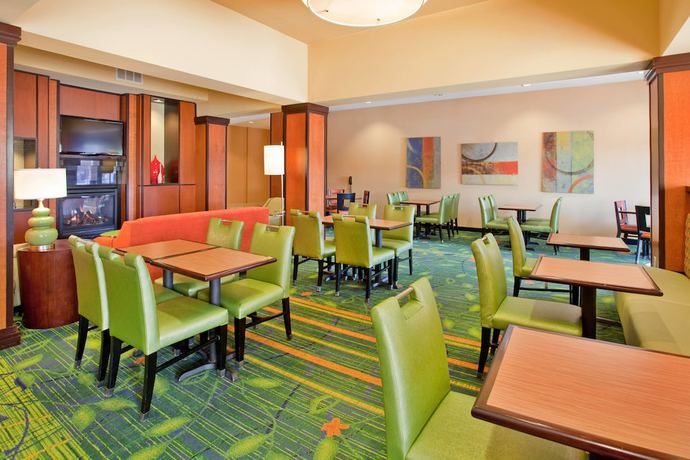 Imagen del bar/restaurante del Hotel Fairfield Inn and Suites By Marriott Grand Island. Foto 5