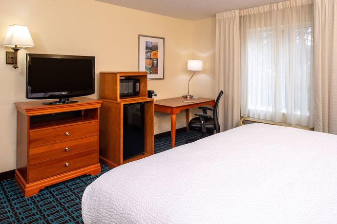 Imagen de la habitación del Hotel Fairfield Inn and Suites By Marriott Greensboro Wendover. Foto 3