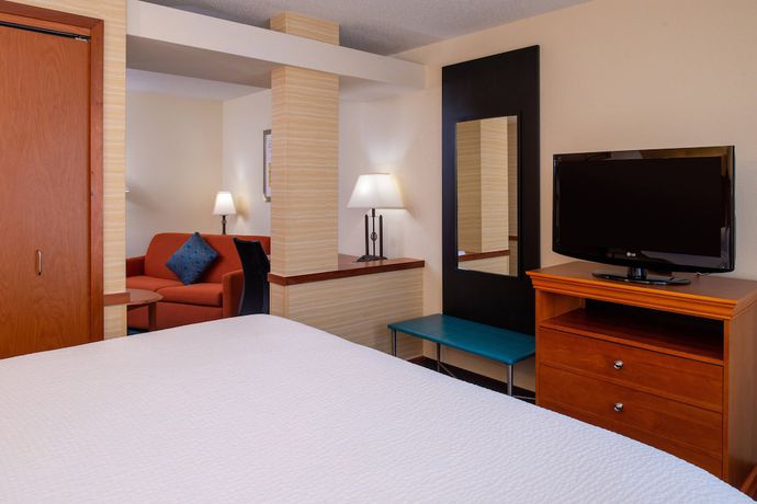 Imagen de la habitación del Hotel Fairfield Inn and Suites By Marriott Greensboro Wendover. Foto 5