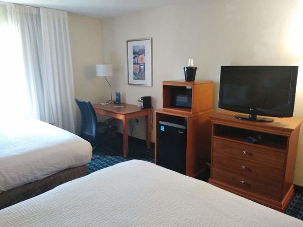 Imagen de la habitación del Hotel Fairfield Inn and Suites By Marriott Greensboro Wendover. Foto 7