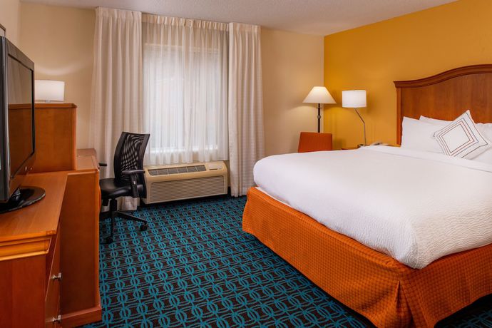 Imagen de la habitación del Hotel Fairfield Inn and Suites By Marriott Greensboro Wendover. Foto 12