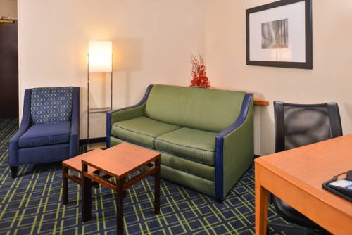 Imagen de la habitación del Hotel Fairfield Inn and Suites By Marriott Gulfport. Foto 4