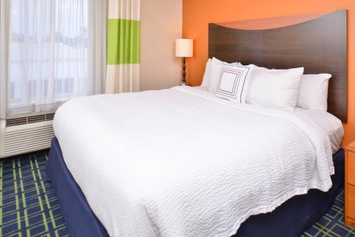 Imagen de la habitación del Hotel Fairfield Inn and Suites By Marriott Gulfport. Foto 6