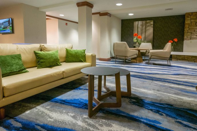Imagen de los interiores del Hotel Fairfield Inn and Suites By Marriott Hazleton. Foto 10