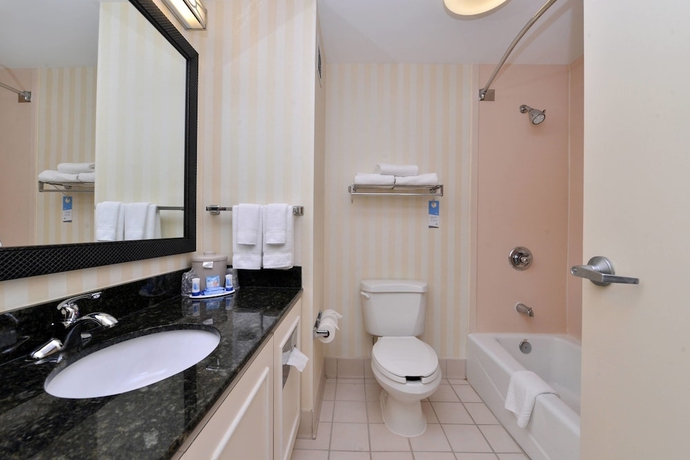 Imagen de la habitación del Hotel Fairfield Inn and Suites By Marriott Hickory. Foto 13