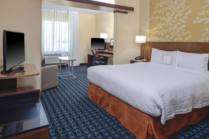 Imagen de la habitación del Hotel Fairfield Inn and Suites By Marriott Hollister. Foto 8