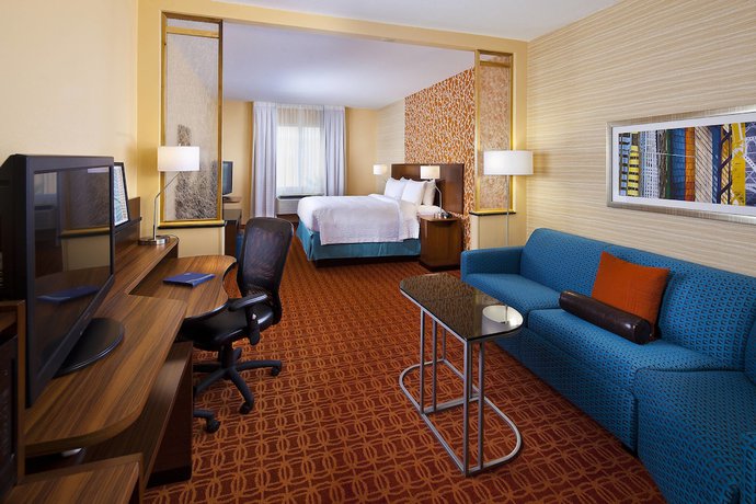 Imagen de la habitación del Hotel Fairfield Inn and Suites By Marriott Houston Hobby Airport.. Foto 6