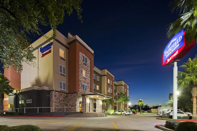 Imagen de los exteriores del Hotel Fairfield Inn and Suites By Marriott Houston Hobby Airport.. Foto 10