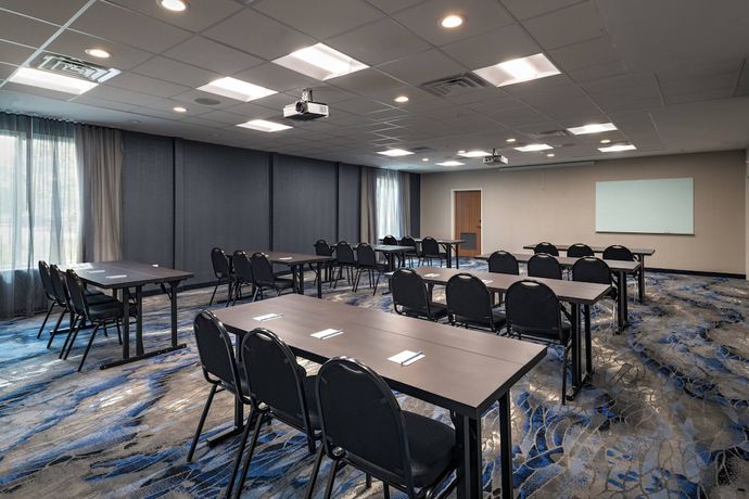 Imagen de los interiores del Hotel Fairfield Inn and Suites By Marriott Houston Missouri City. Foto 16