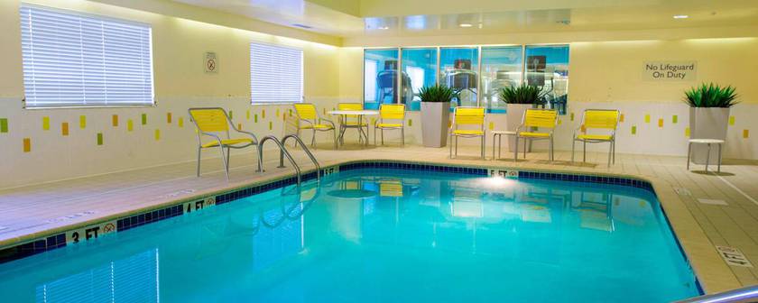Imagen de la piscina del Hotel Fairfield Inn and Suites By Marriott Huntsville. Foto 6