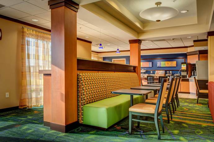 Imagen del bar/restaurante del Hotel Fairfield Inn and Suites By Marriott Indianapolis Noblesville. Foto 3