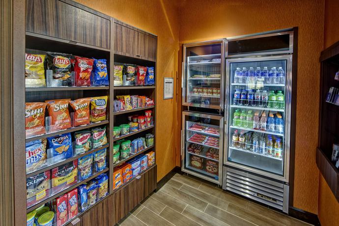 Imagen de los interiores del Hotel Fairfield Inn and Suites By Marriott Jackson. Foto 12
