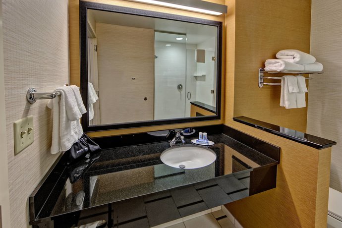 Imagen de la habitación del Hotel Fairfield Inn and Suites By Marriott Jackson. Foto 6