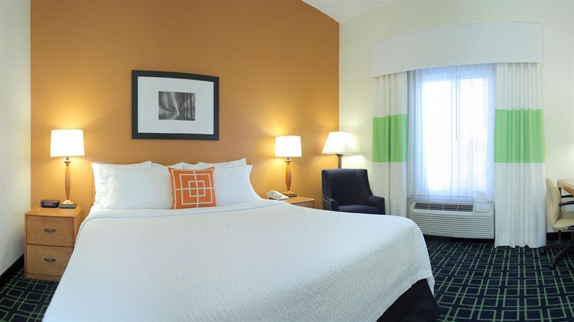 Imagen de la habitación del Hotel Fairfield Inn and Suites By Marriott Jacksonville Beach. Foto 3