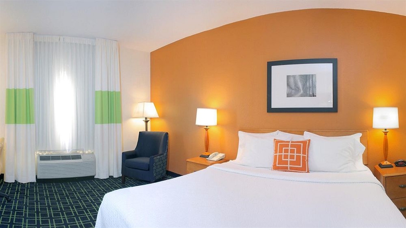 Imagen de la habitación del Hotel Fairfield Inn and Suites By Marriott Jacksonville Beach. Foto 4