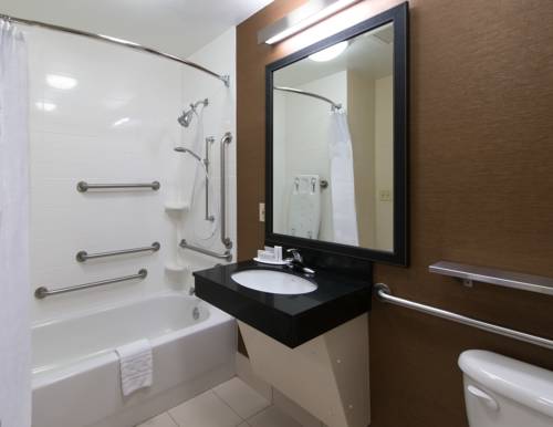 Imagen de la habitación del Hotel Fairfield Inn and Suites By Marriott Jacksonville. Foto 4